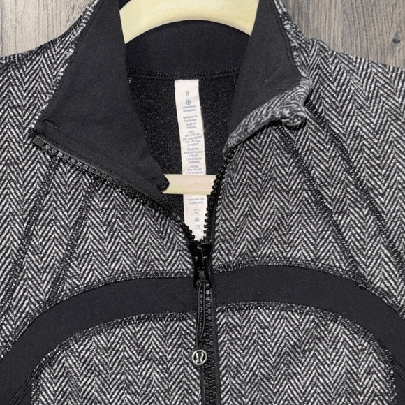 Lululemon define jacket - Picture 2 of 5